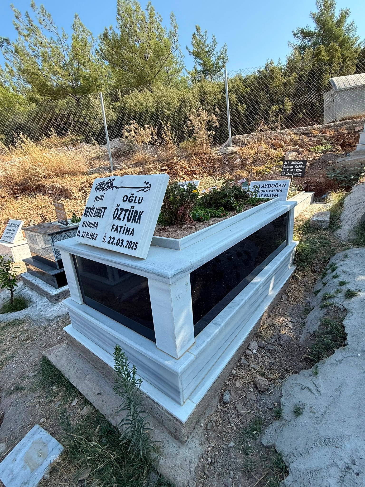 Granit mezar modeli